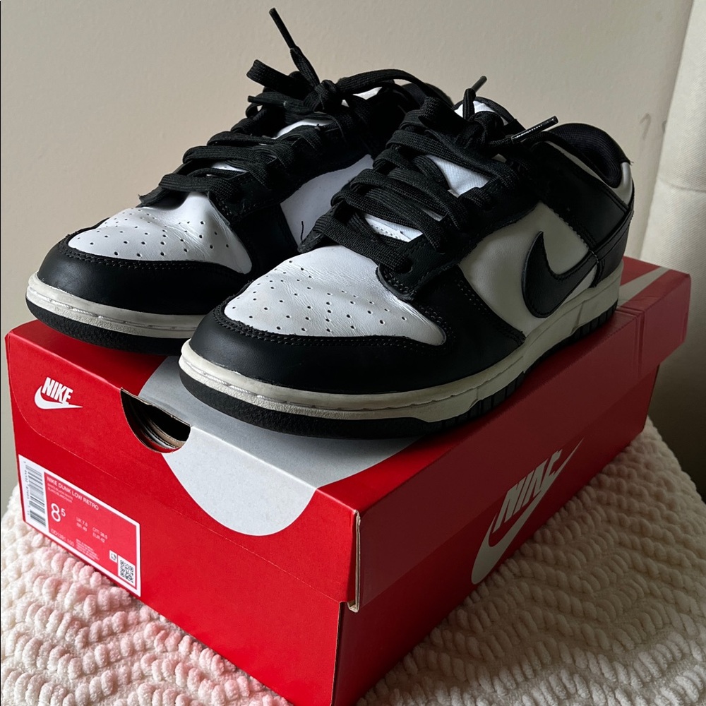 MEN'S NIKE DUNK LOW RETRO CASUAL SHOES - Pandas - size 8.5